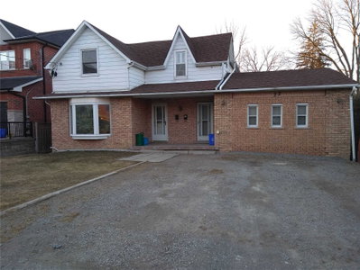 Semi-Detached House sold at 22 Centre Street, Aurora, Ontario, L4G1J6 - Aurora Village - MLS: N5118273