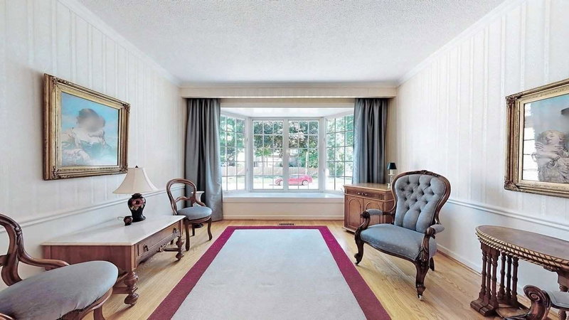 1 Dunsinane Dr, Markham, L3T 3K1 | Image 3