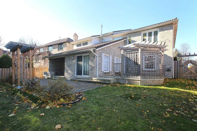 23 Montgomery Crt, Markham, L3R0C4 | Image 3