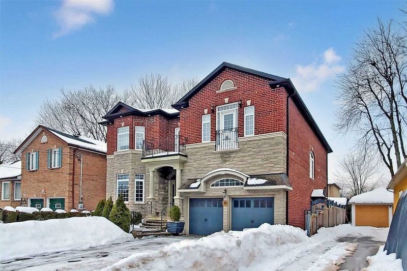 129 Lakeland Cres, Richmond Hill, L4E3A1 | Image 2