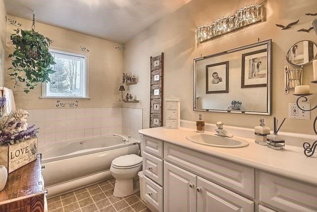 18770 Leslie St, East Gwillimbury, L0G1V0 | Image 3