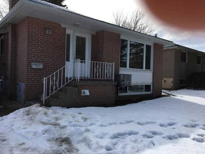 Detached House leased at Main-35 Aurora Heights Drive, Aurora, Aurora Heights, L4G2W6 - MLS: N5133377