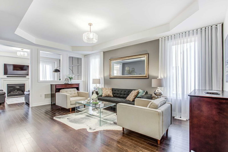 146 Beaconsfield Dr, Vaughan, L4H4L7 | Image 3