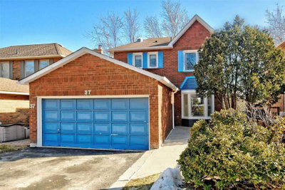 Detached House sold at 37 April Gdns, Aurora, Ontario, L4G 4R7 - Aurora Heights - MLS: N5152155
