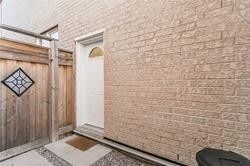 Bsmt - 9 Old Field Cres, East Gwillimbury, L9N0A5 | Image 2