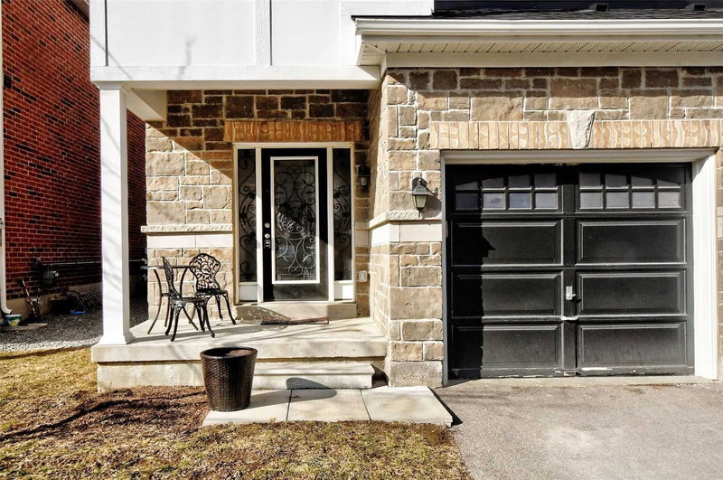 166 Verdi Rd, Richmond Hill, L4E0Z6 | Image 2
