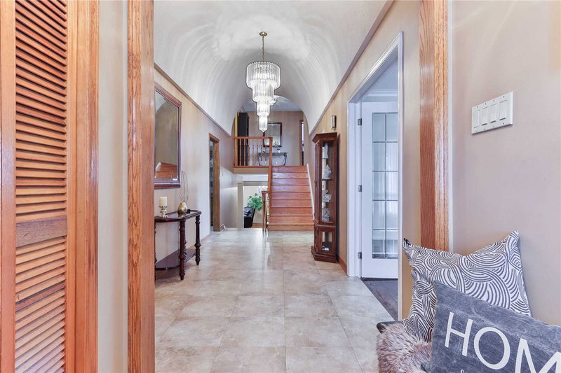 42 Banner Lane, King, L7B1K2 | Image 3