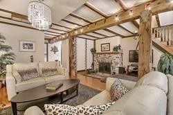 17 Yongehurst Rd, Richmond Hill, L4C3T3 | Image 3