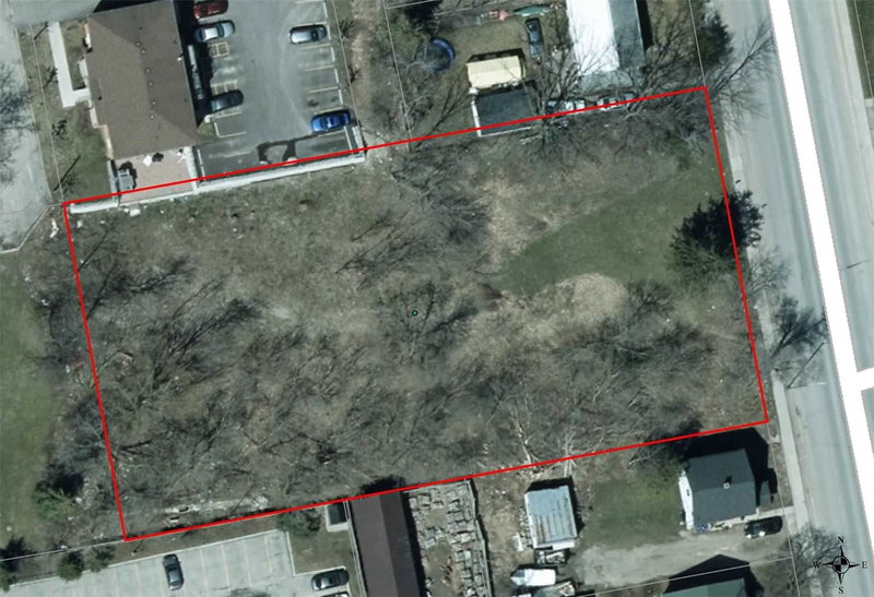 84 Simcoe Rd, Bradford West Gwillimbury, L0G1B0 | Image 3