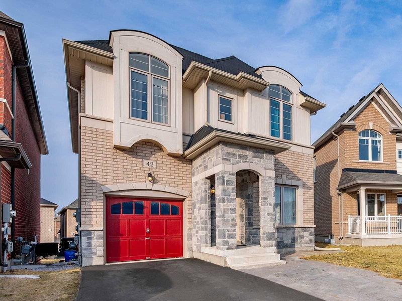 42 Foxberry Rd, East Gwillimbury, L9N0P6 | Image 2