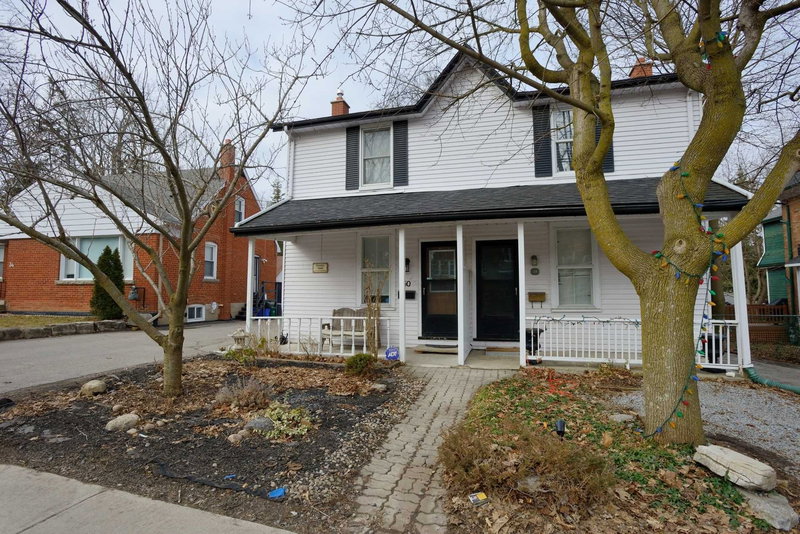 30 Elizabeth St S, Richmond Hill, L4C3V4 | Image 2