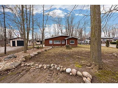 Detached House sold at 2012 Inglewood Drive, Innisfil, Ontario, L9S1Z1 - Alcona - MLS: N5158864