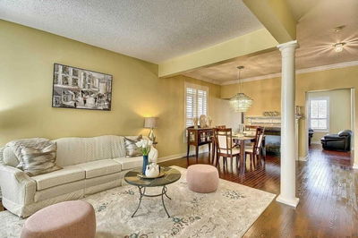 173 Wainscot Ave, Newmarket - Woodland Hill image-0-3