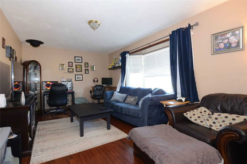 365 Adeline Dr, Georgina, L4P3C4 | Image 3