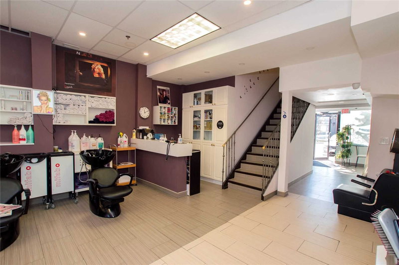 106 - 10376 Yonge St N, Richmond Hill, L4C3B8 | Image 3