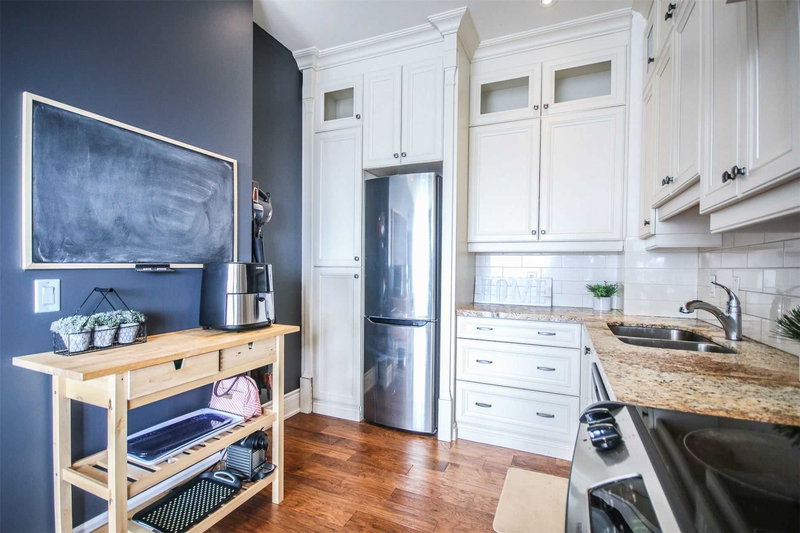 503 - 10376 Yonge St, Richmond Hill, L4C3C7 | Image 3