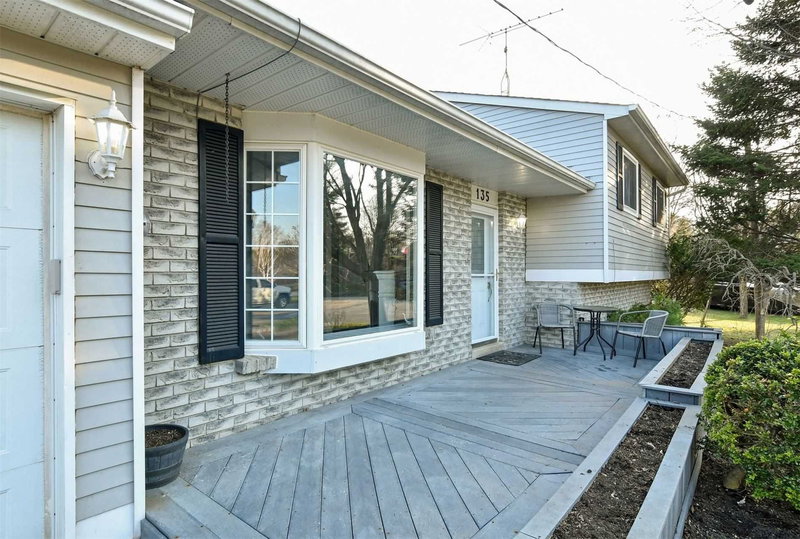 135 King St, Adjala-Tosorontio, L0M 1M0 | Image 2