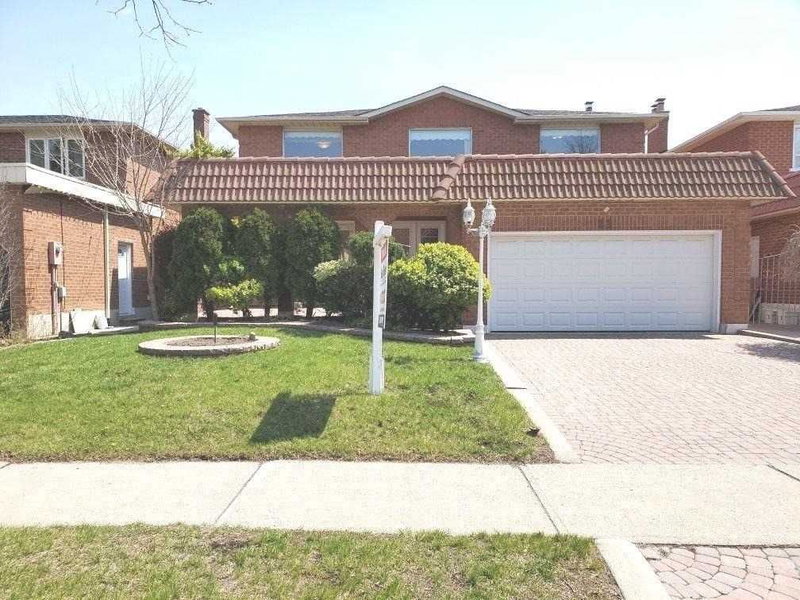 23 Arrowhead Dr, Vaughan, L4L4A4 | Image 2