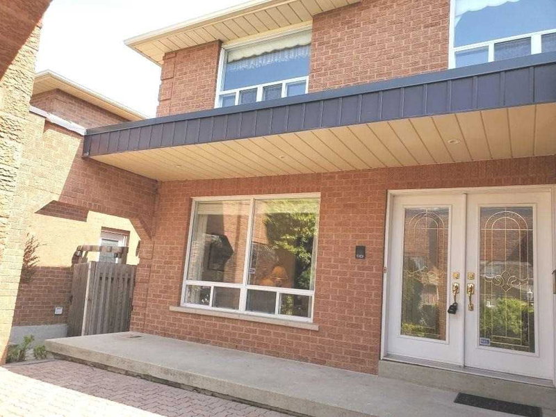 23 Arrowhead Dr, Vaughan, L4L4A4 | Image 3