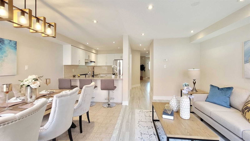 151 Amulet Cres, Richmond Hill, L4S2T5 | Image 3
