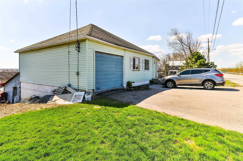 2747 Canal Rd, Bradford West Gwillimbury, L0G 1R0 | Image 3