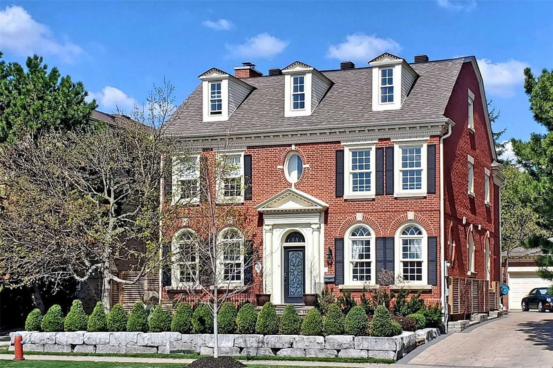 68 Regent St, Richmond Hill, L4C9C5 | Image 2