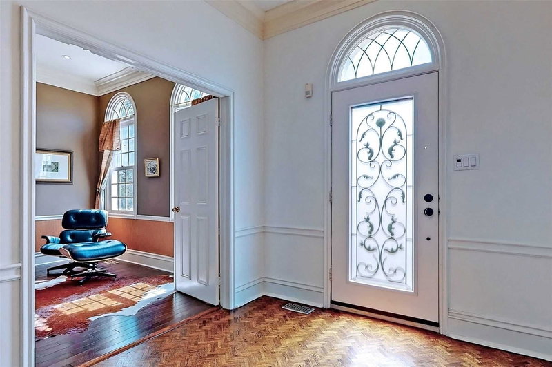 68 Regent St, Richmond Hill, L4C9C5 | Image 3