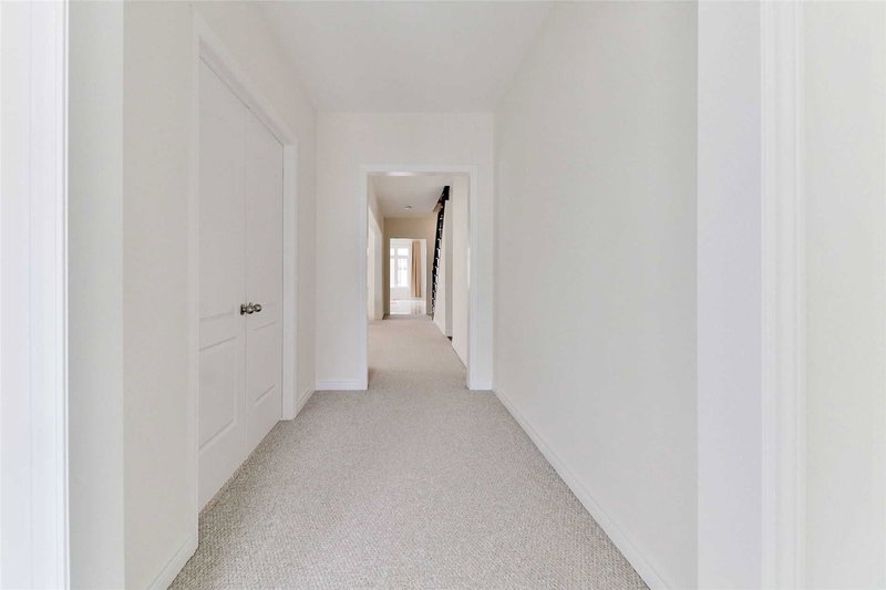 4 Goldeneye Dr, East Gwillimbury, L9N0S6 | Image 3