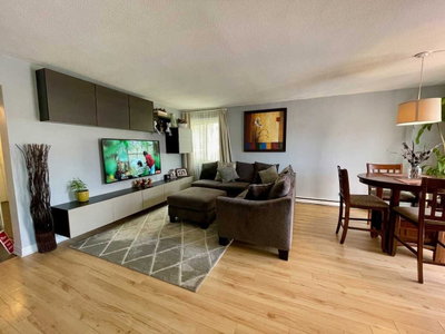 Condo sold at 205-21 Elizabeth Street, Richmond Hill, Ontario, L4C3V5 - Mill Pond - MLS: N5199399