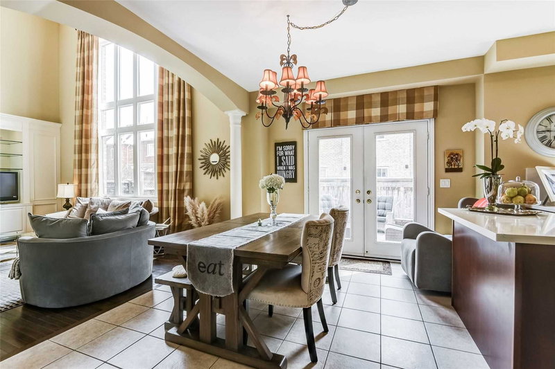 23 Weslock Cres, Aurora, L4G7Y9 | Image 3