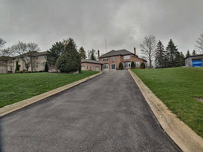 75 Rachelle Crt, Vaughan, L4L1A6 | Image 2