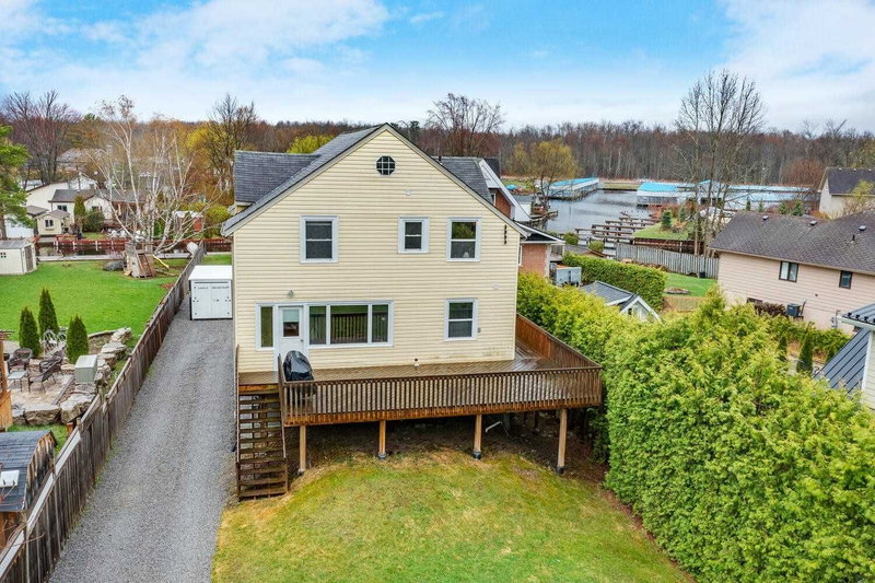 11 Red Robin Rd, Georgina, L4P3E9 | Image 2