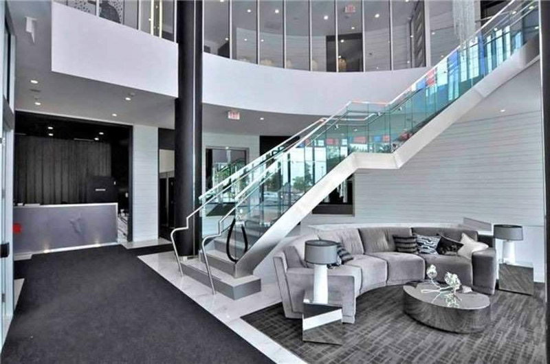 301 - 9471 Yonge St, Richmond Hill, L4C1V4 | Image 3