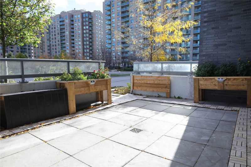 105 - 55 Oneida Cres E, Richmond Hill, L4B4T9 | Image 3