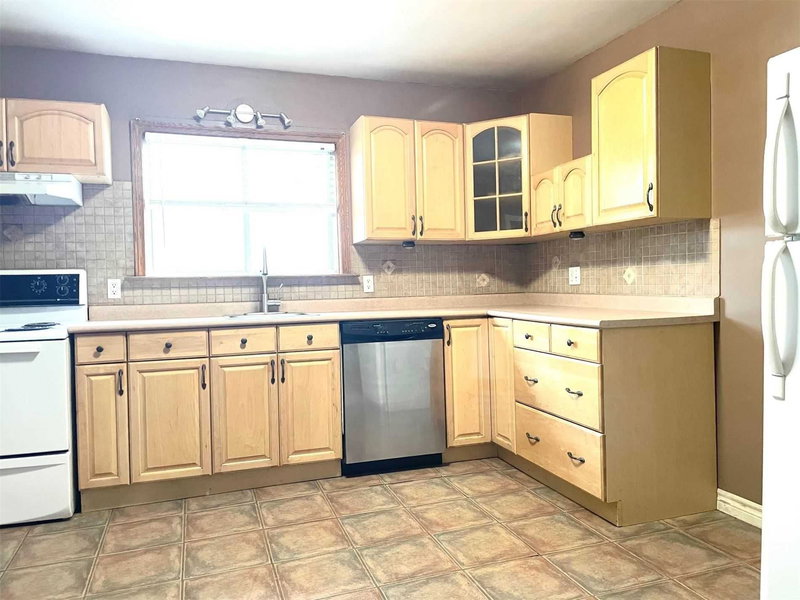 196 Elgin Mills Rd W, Richmond Hill, L4C4M2 | Image 2