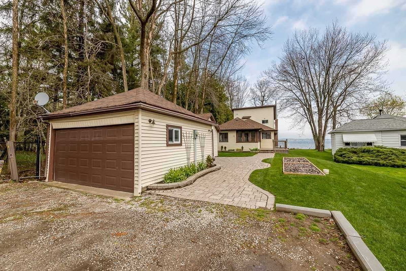 461 Limerick St, Innisfil, L0L 1K0 | Image 2