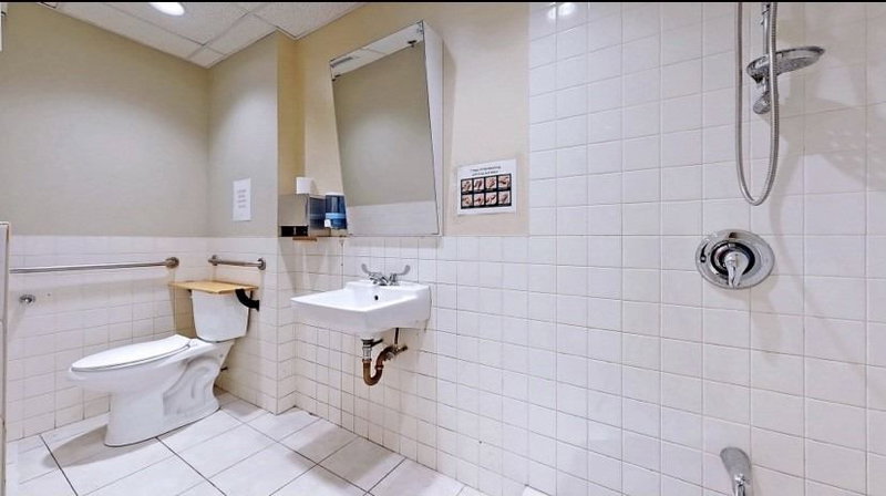 20 - 160 East Beaver Creek Rd, Richmond Hill, L4B 3L4 | Image 2