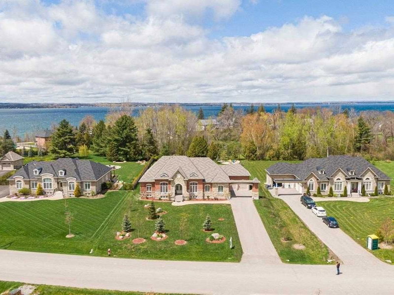 18 Wolford Crt, Georgina, L4P0B1 | Image 3