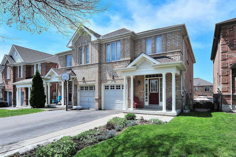 880 Isaac Phillips Way, Newmarket, L3X2Y8 | Image 2