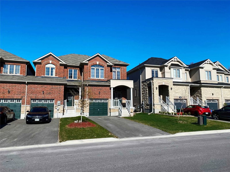 37 Greenwood Dr, Essa, L0M 1B4 | Image 2