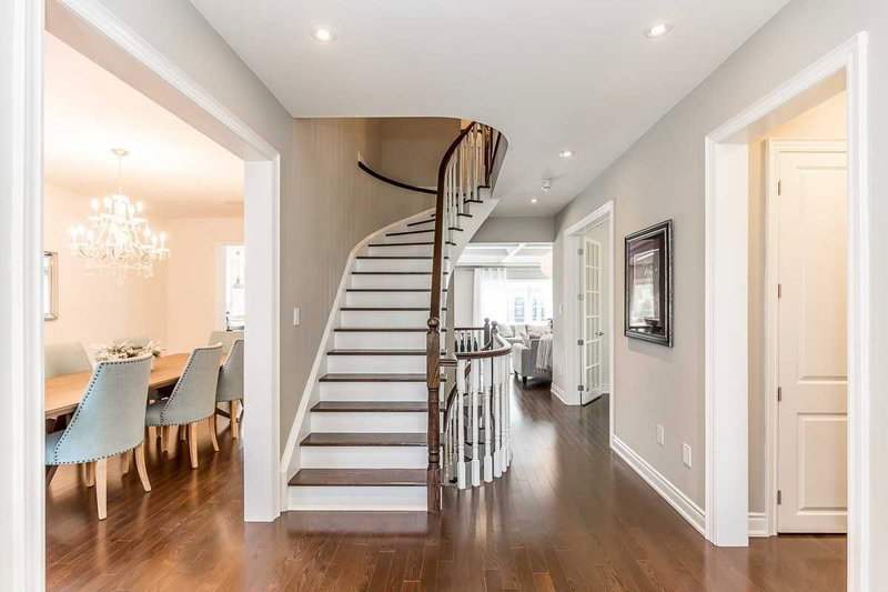 1195 Shore Acres Dr, Innisfil, L0L 1R0 | Image 2