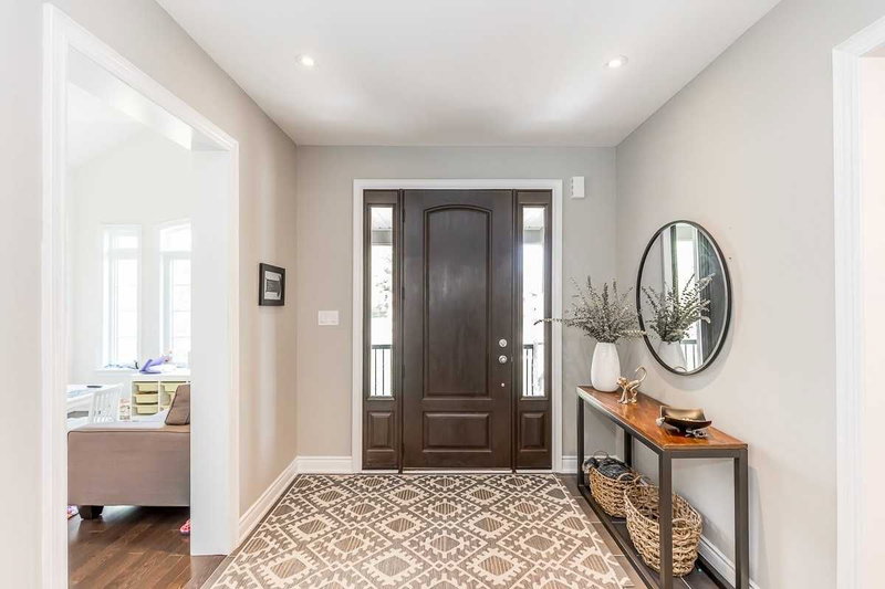 1195 Shore Acres Dr, Innisfil, L0L 1R0 | Image 3