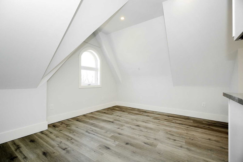 3B - 352 Main St N, Markham, L3P 1Z1 | Image 2