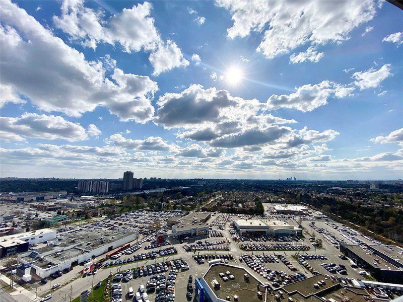 2010 - 7171 Yonge St, Markham, L3T 0C5 | Image 2