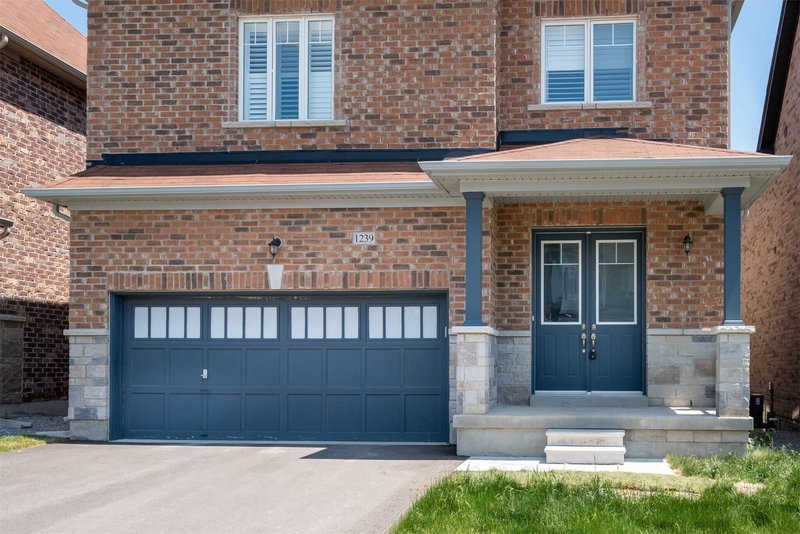 1239 Peelar Cres, Innisfil, L0L1W0 | Image 2