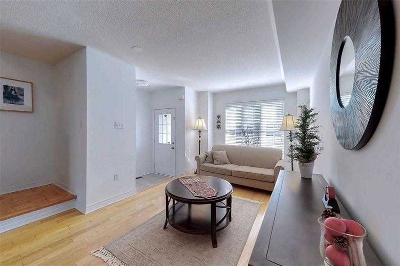 188 Bantry Ave, Richmond Hill, L4B 4T6 | Image 3