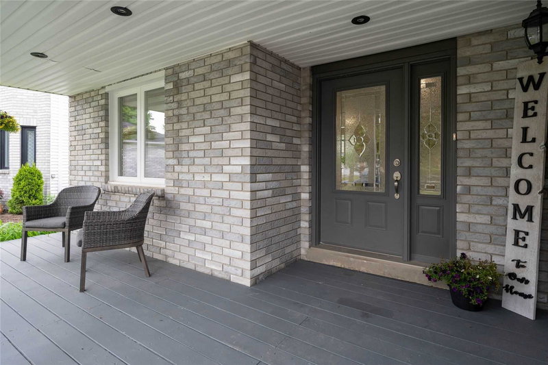 1879 Ashwood Ave, Innisfil, L9S 1W1 | Image 3