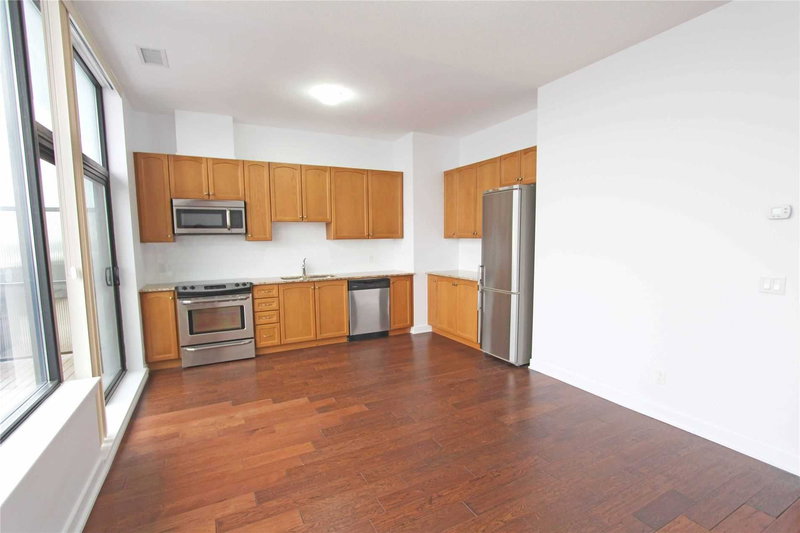 605 - 10376 Yonge St, Richmond Hill, L4C3B8 | Image 3