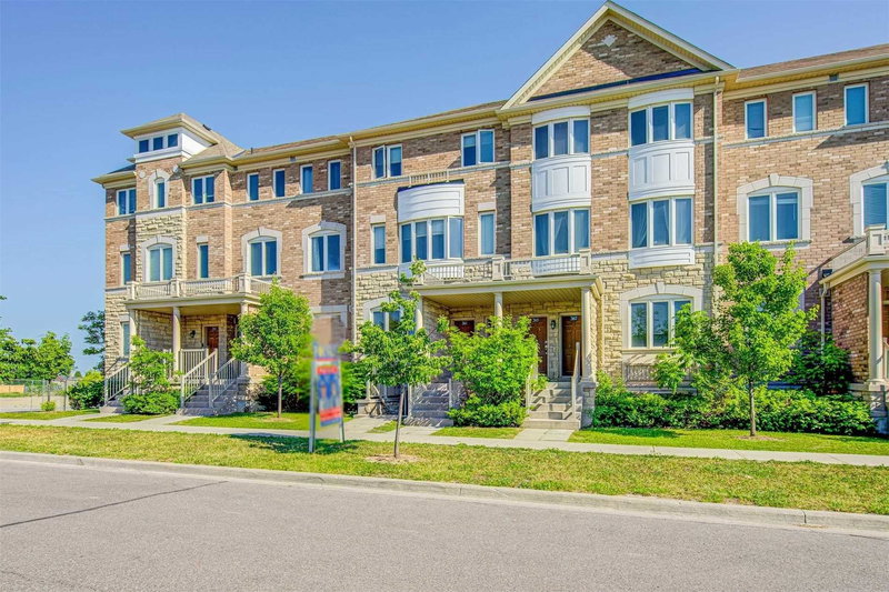 261 Aldergrove Dr, Markham, L3R2L8 | Image 3