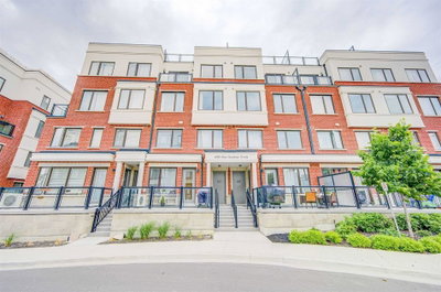 Townhouse sold at 110-600 Alex Gardner Circle, Aurora, Ontario, L4G3G5 - Aurora Village - MLS: N5274348